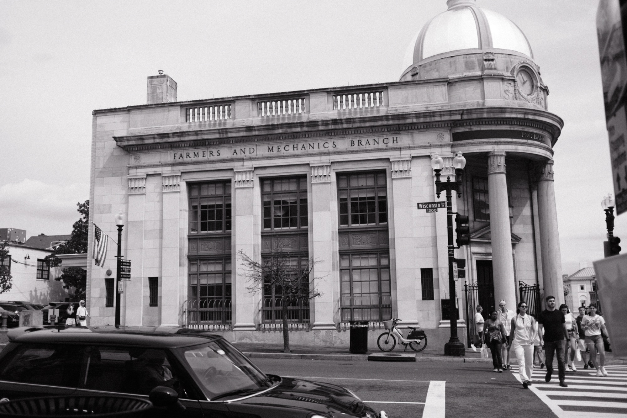 Photograph by Annebeth for #40 Monochrome