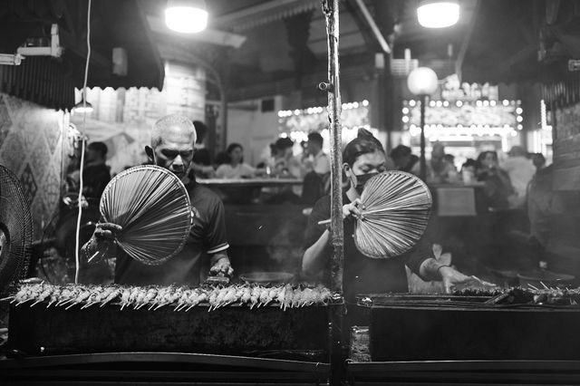 Monochrome