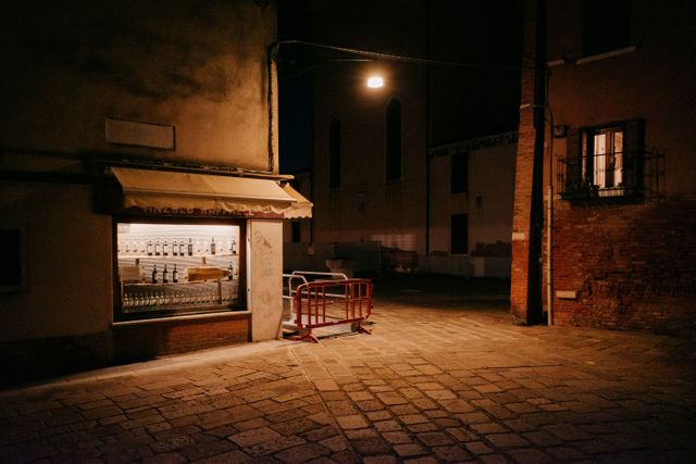 Streets Without People