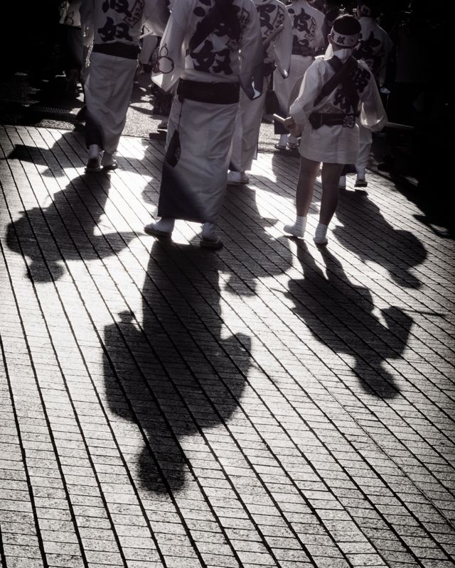 Monochrome