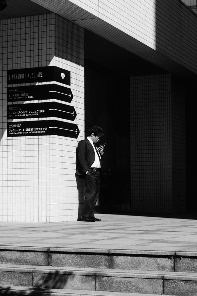Monochrome